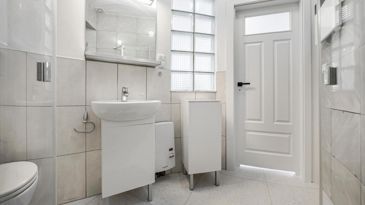 Apartamenty Sun & Snow Traugutta Plaza Sopot Esterno foto